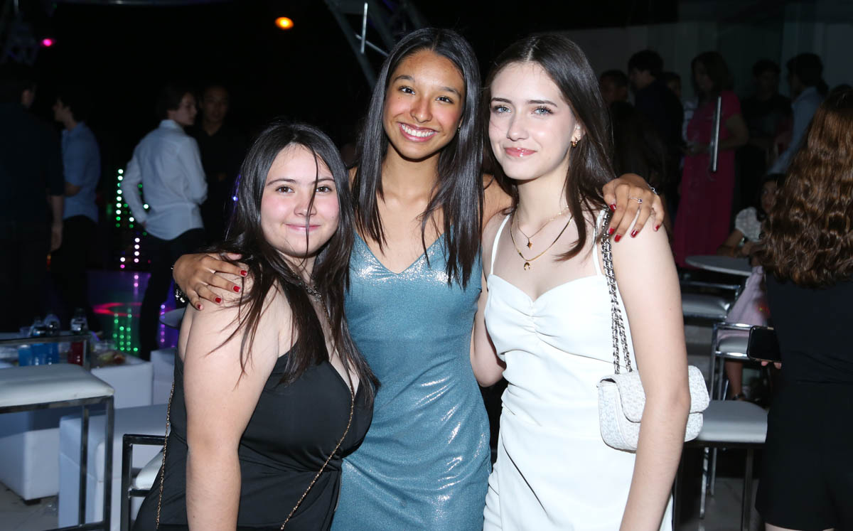 Renata, Sofía y Victoria
