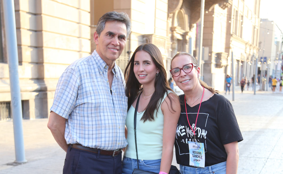 Jorge y Mariana acompañaron a Roxana en la organización del evento