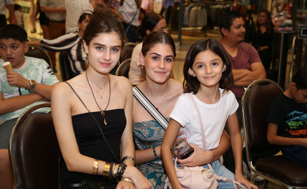 Paula, Andrea y María
