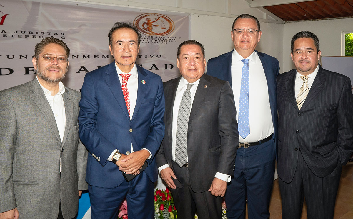 Celebran el Día del Abogado en Metepec