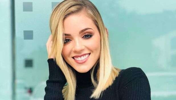 Mariana Rodríguez sabe lucir un minivestido de menos de 200 pesos (Instagram)
