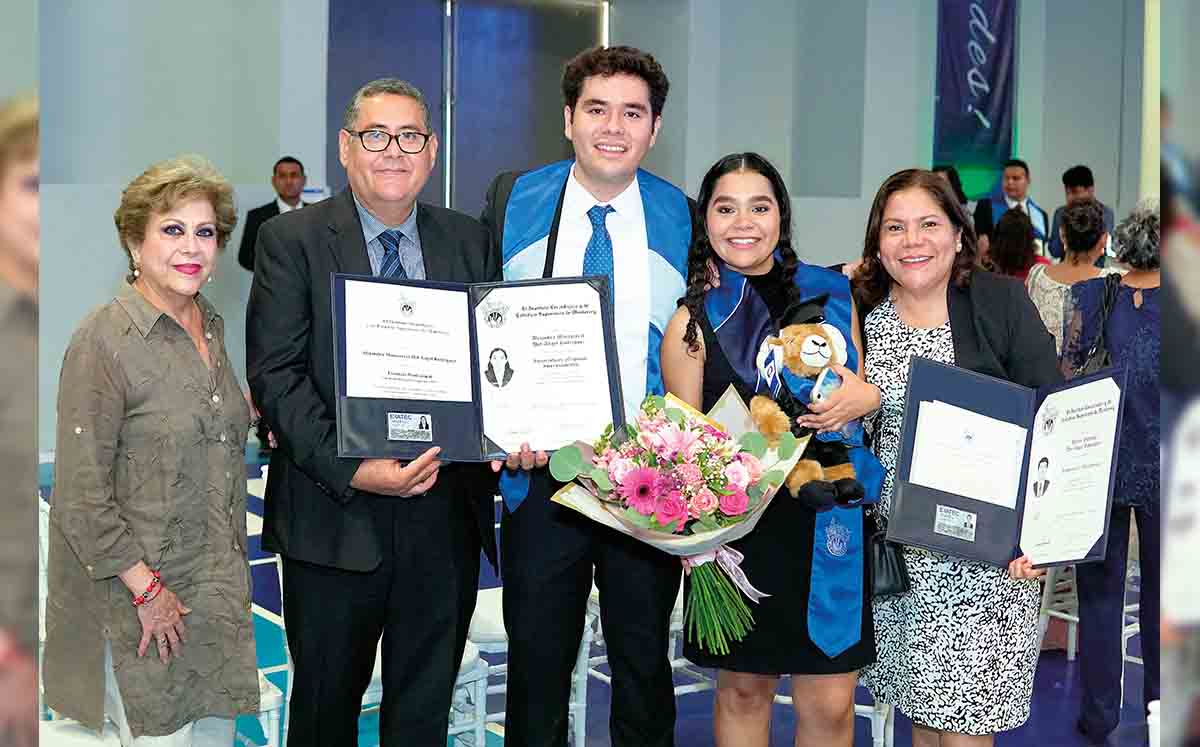 ISABEL SALEM, héctor del ángel, HÉCTOR DEL ÁNGEL, ALEJANDRA DEL ÁNGEL Y alejandra rodríguez