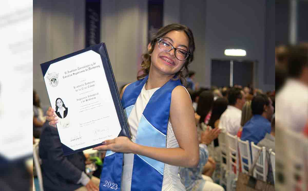 KIMBERLY DE LA CRUZ