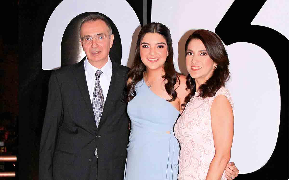 gonzalo BALDIT, DANIELA BALDIT Y LORENA DE BALDIT