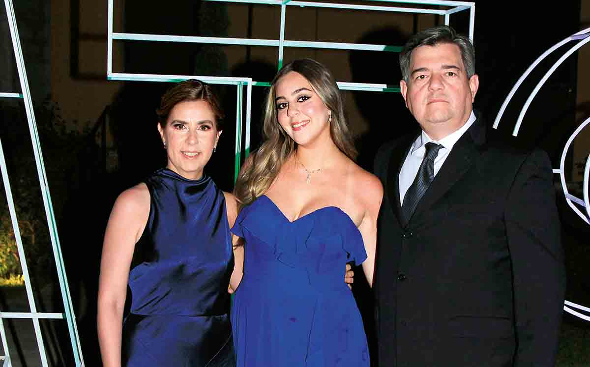 NENA GOVELA, ANA FER DE LA GARZA Y JESÚS DE LA GARZA