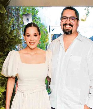 KARINA DEL ÁNGEL Y EDUARDO RODRÍGUEZ en el quinto aniversario del Lindero Universidad