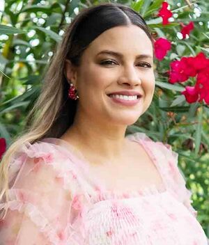 ANA PAU DELSOL luciendo radiante en su festejo