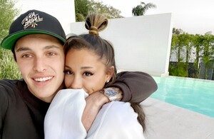 Ariana Grande y su esposo Dalton Gomez: ¿Por qué se separaron? (Foto: Instagram)