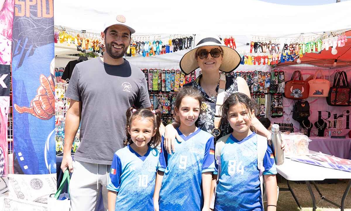 Rodrigo Soberanis, Sara Pérez, Emma Soberanis, Sara Soberanis e Ines Soberanis