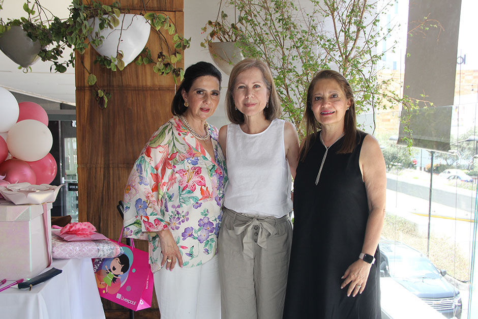 Blanca Ayala, Esther de la Vega y Grace Warren