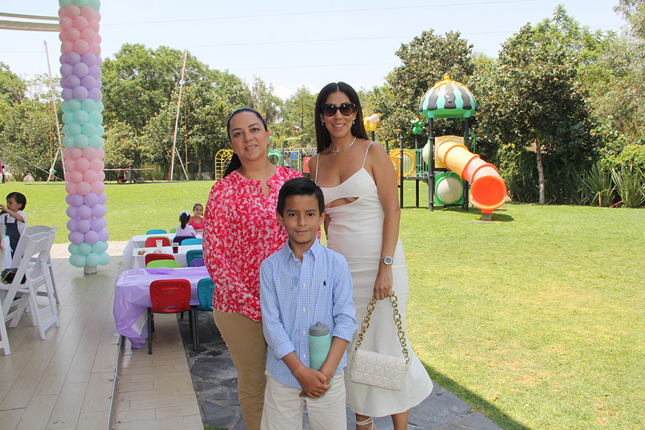 Carol Plata, Mónica del Razo y Álvaro García.