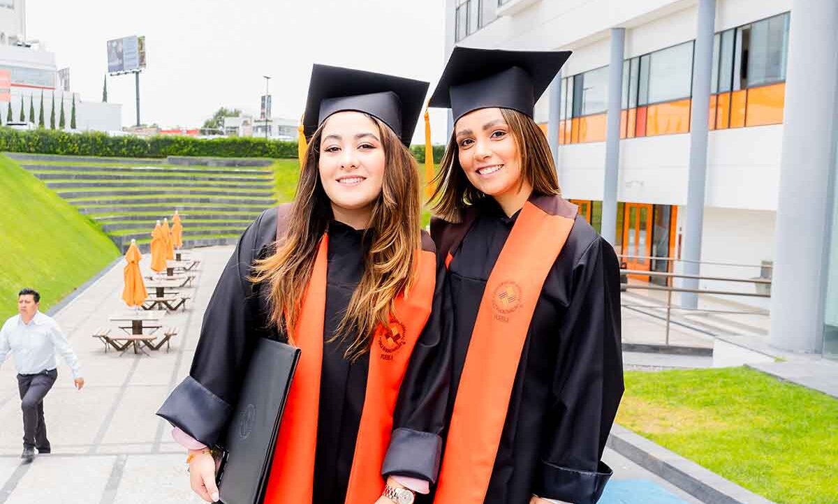 Paulina Sandoval y Jamila Nassar