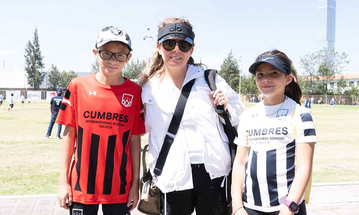 Andrés Guerrero, Karla Parada y Gala Guerrero