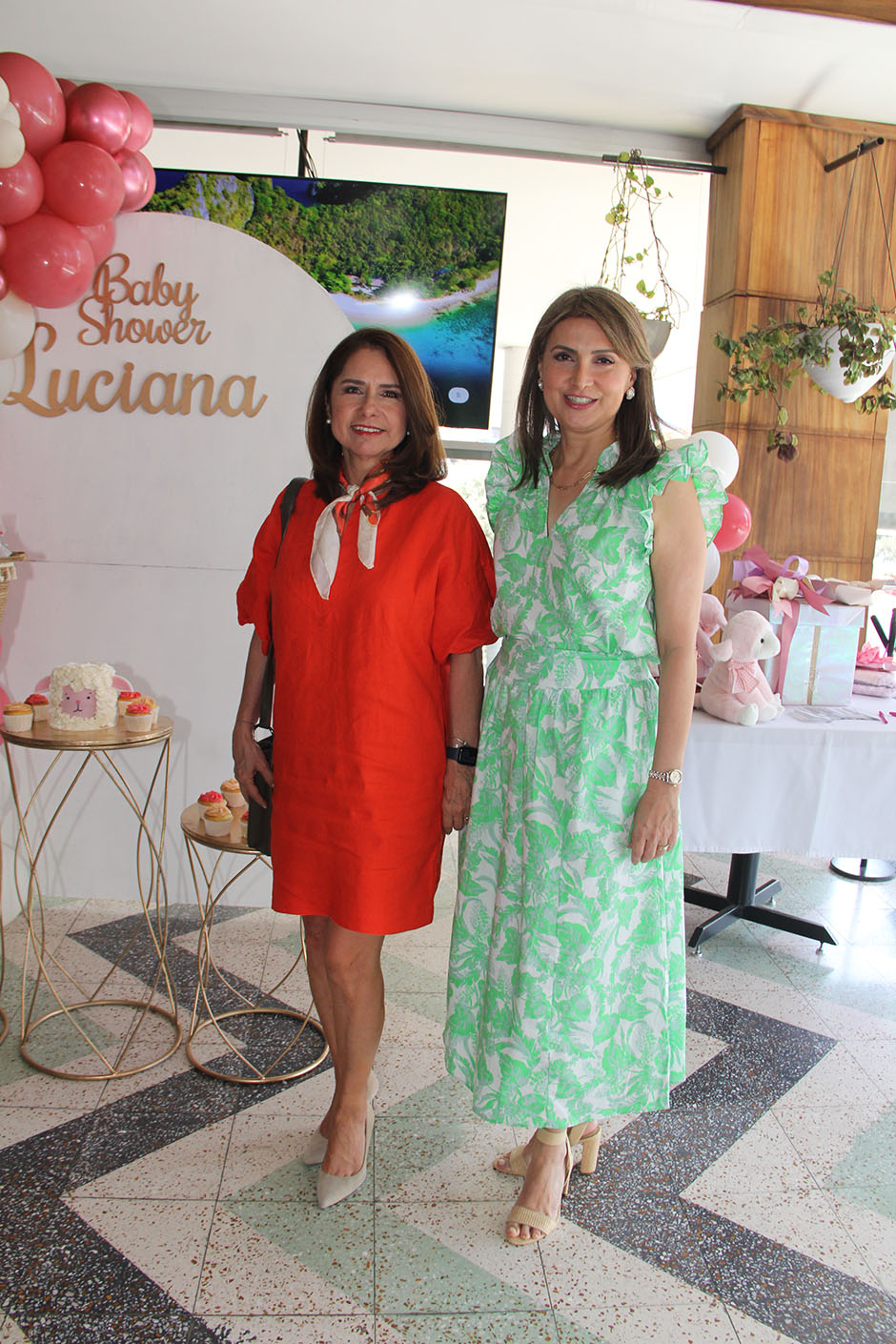 Elsy Encalada y Elia Sánchez de Félix