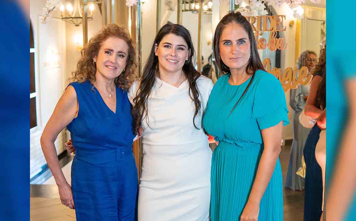 ANGÉLICA ESQUEDA, ANGÉLICA FERNANDA LÓPEZ E IVONNE FERES