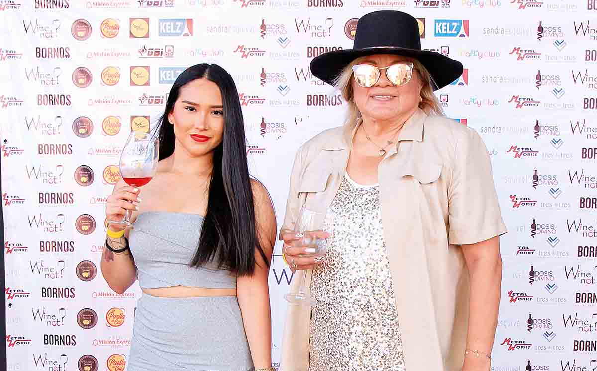 GRECIA HERNÁNDEZ Y CARMEN ECHEVERRÍA