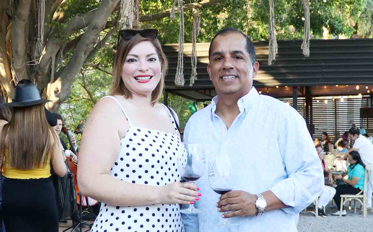 ASISTENTES DEL EVENTO