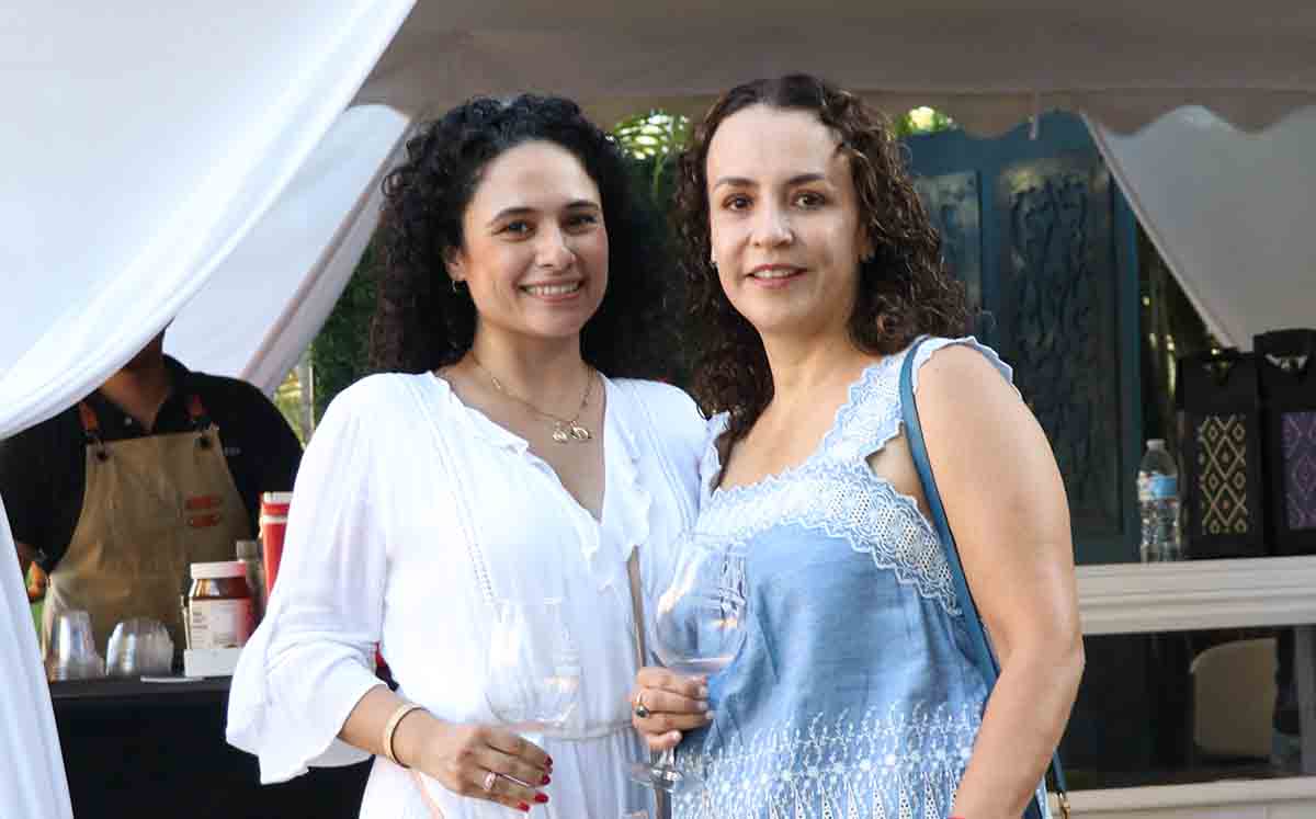 ASISTENTES DEL EVENTO