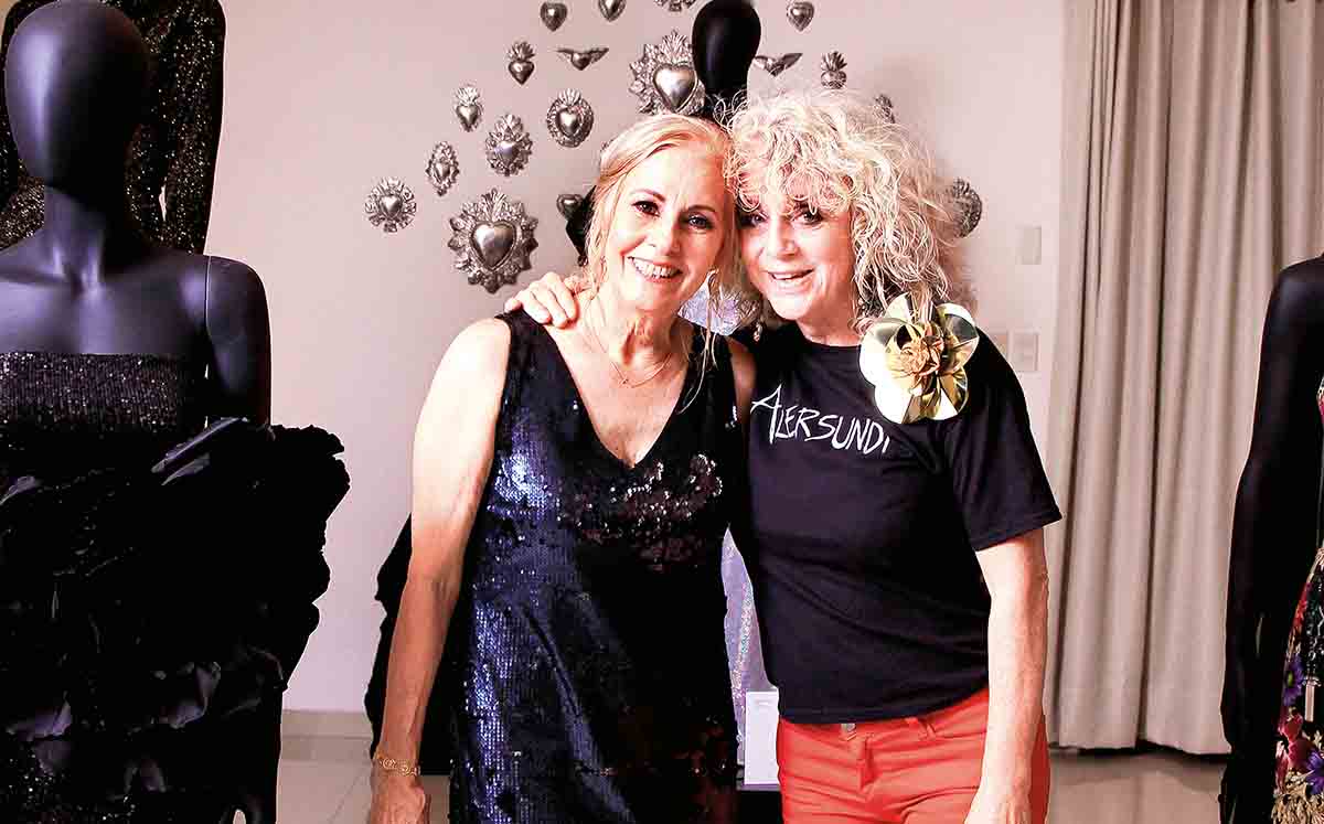 MIREN MEDINA Y MARGARET GIRARD