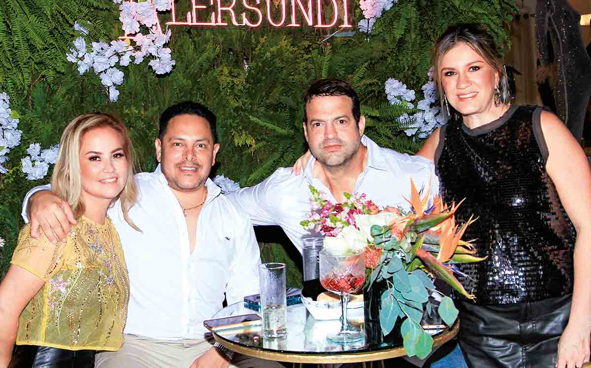 ASHANTY VALDEZ, ADRIÁN RAMÍREZ, ISAAC VILLARREAL Y BALBINA DE LA VEGA