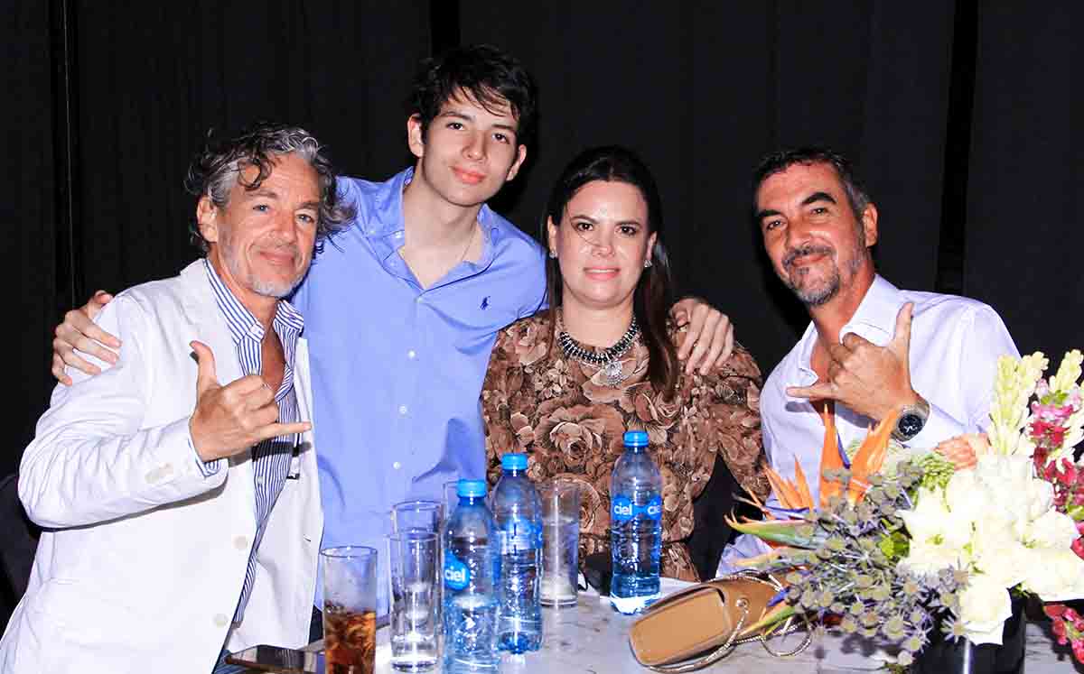INVITADOS DEL EVENTO