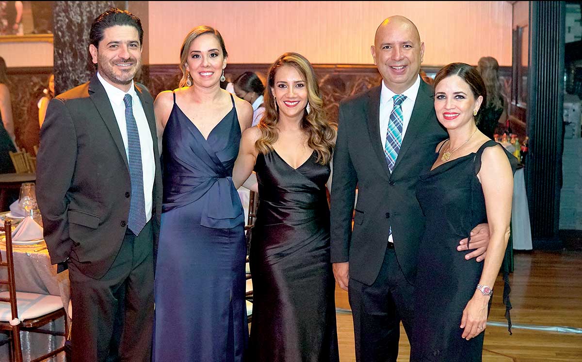 GERARDO GARCÍA, MELISSA DELGADO, MALÚ IZAGUIRRE, JUAN RIOS Y CLAUDIA PESQUERA