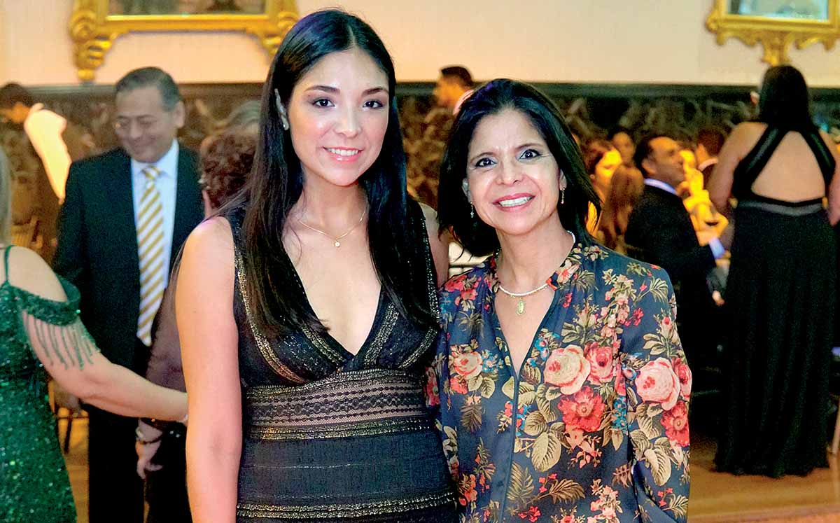 JULY MALDONADO Y JOLIE CABRERA