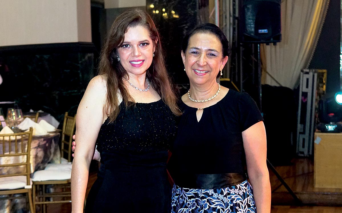 SILVIA ANA CUEVAS Y YOLANDA NAVARRETE