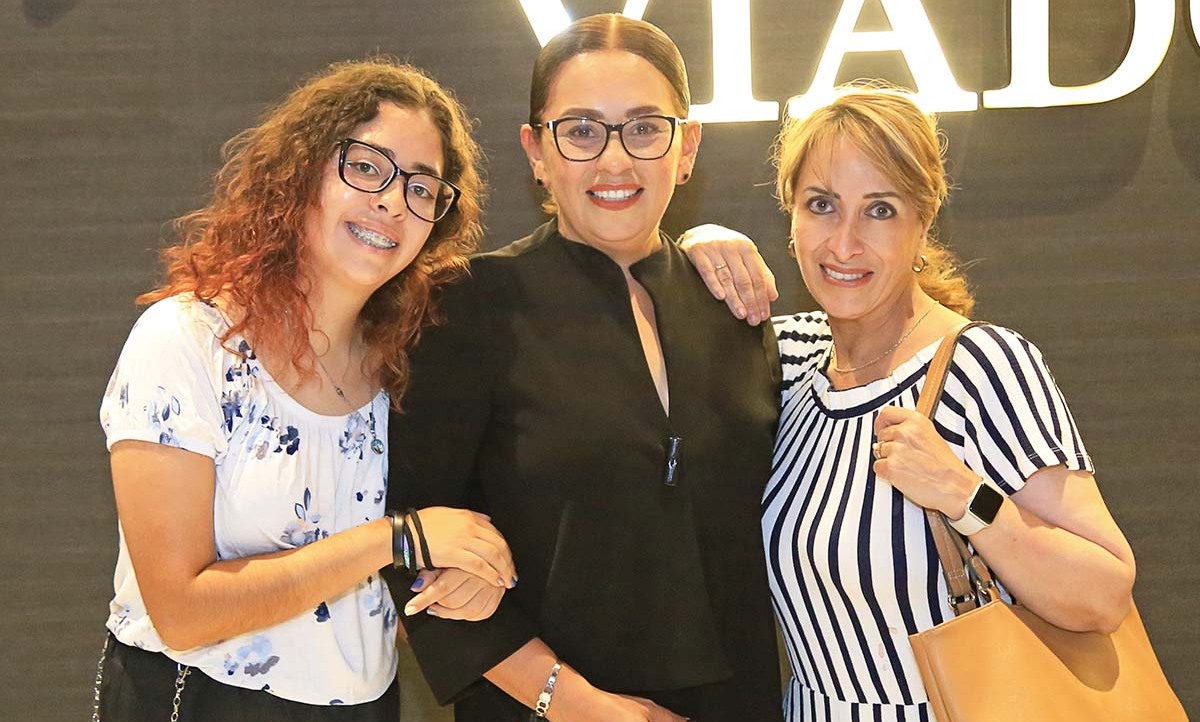 Carolina Olmos, Lorena González y Véronica Montaño