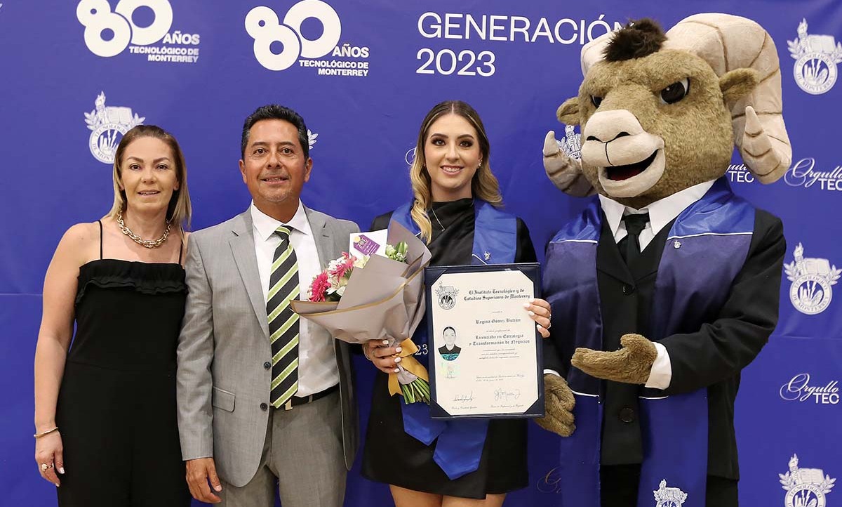 Devorah Butrón, Francisco Gómez, Regina Gómez y Teus / Fotos: Arturo Valdez