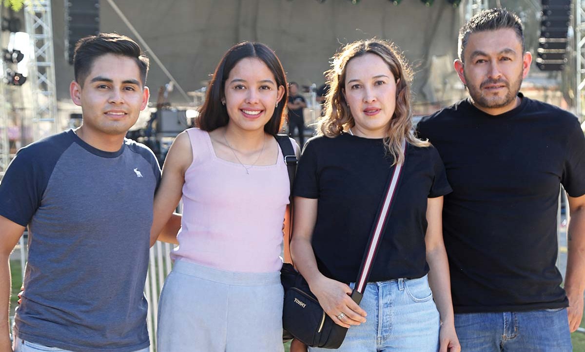 Alfredo Cruz, Montserrat Santillán, Guadalupe Santillán y Pablo Hernández