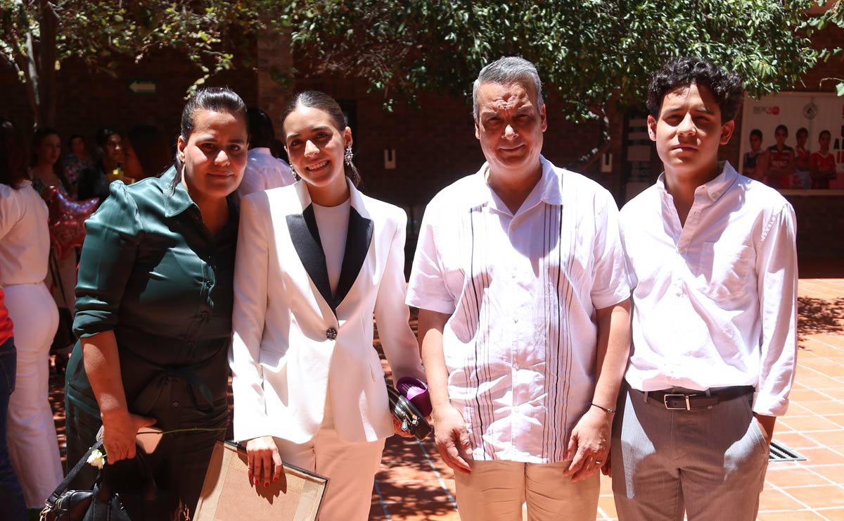 Anilú, María José, Pedro y Luisen