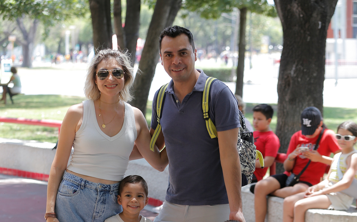 Diego Maldonado, Elva Sierra y Eugenio Maldonado / Foto: Daniel Saldívar