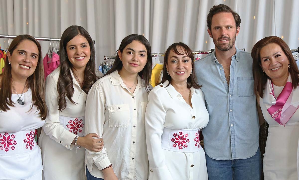 Aracely Lagunes, Alexia Lemus, Citlali, Citlali Jaramillo, Julio Uribe, Elena Carballal y Liz Corro
