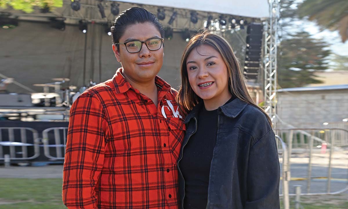 Christofer Briones y Paola Pérez