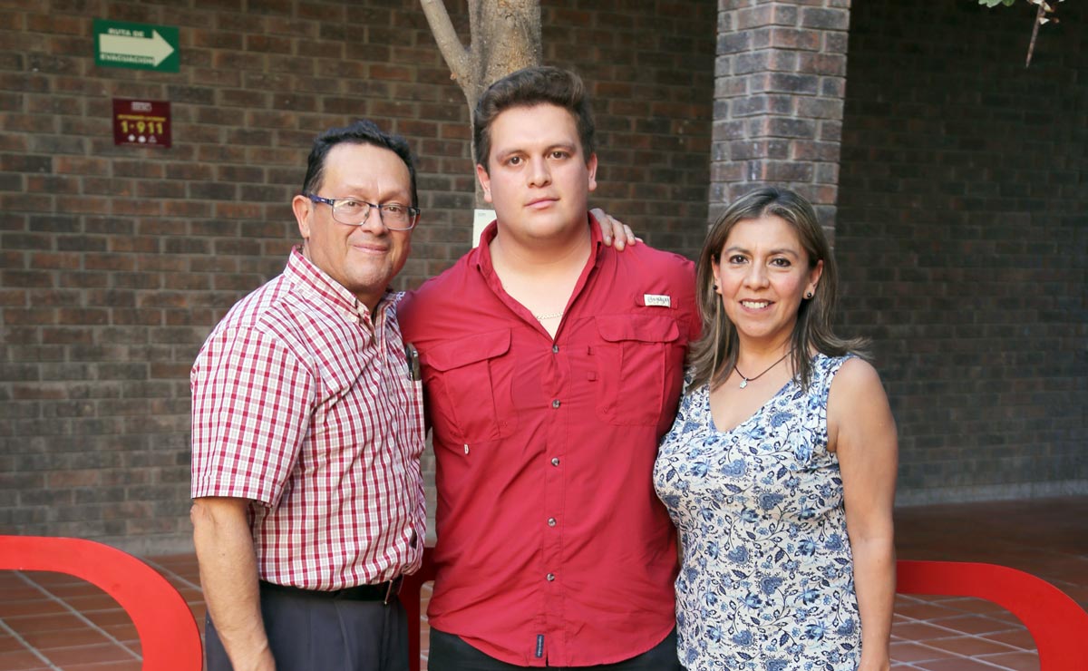 Pedro, Eduardo y María Elena