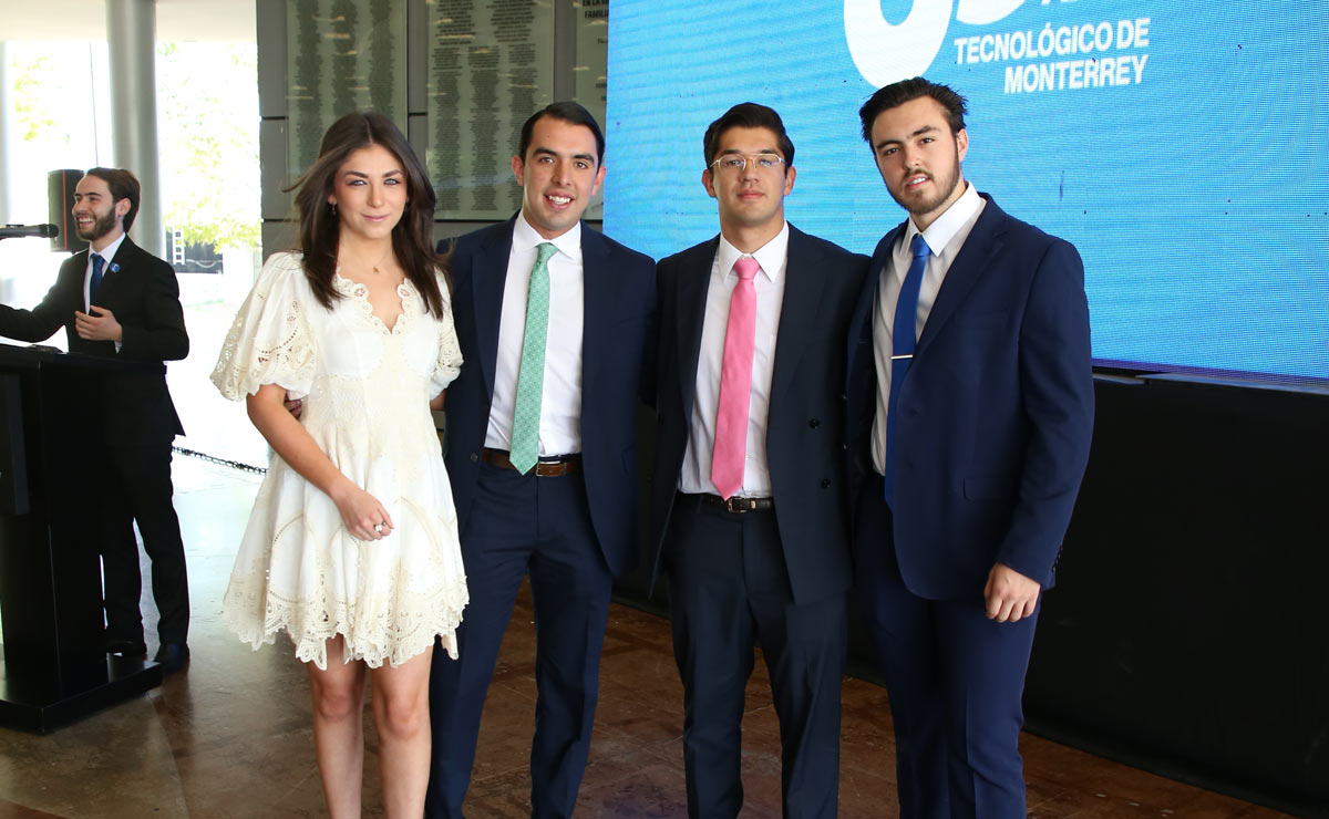 Regina, Diego, Eugenio y Javier
