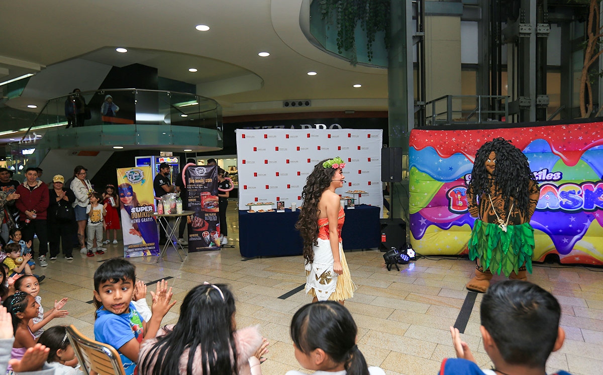 Espectáculo de Moana en Plaza Central