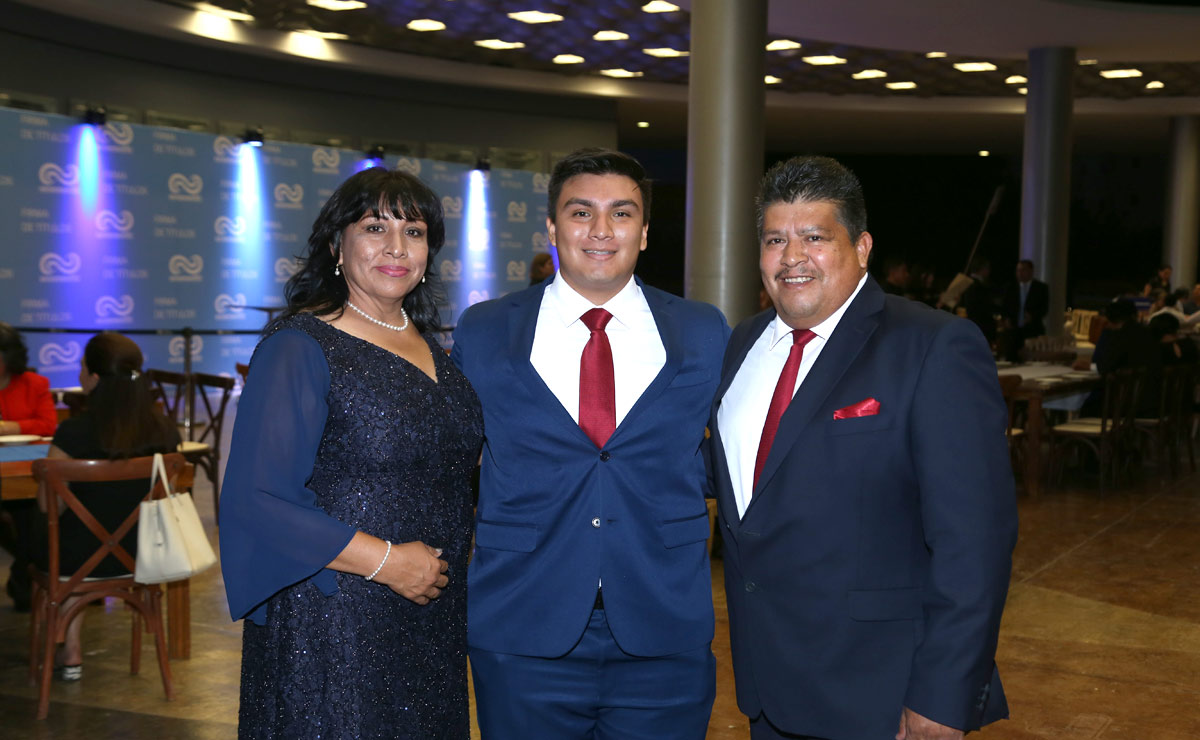 Ivonne, Abraham y Juan