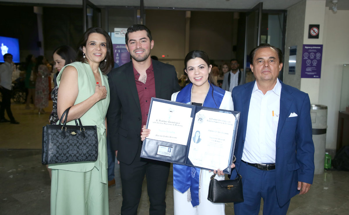 Marina, Emanuel, Marina y Santiago