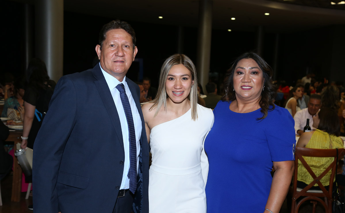 Raúl, Karen y Norma