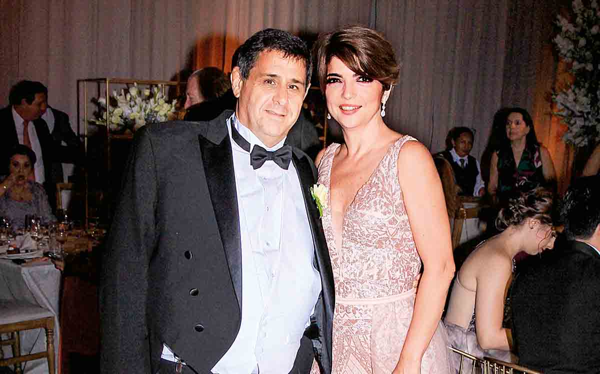 PAPÁS DE LA NOVIA. PAULO MADERO Y MARTHA MADERO