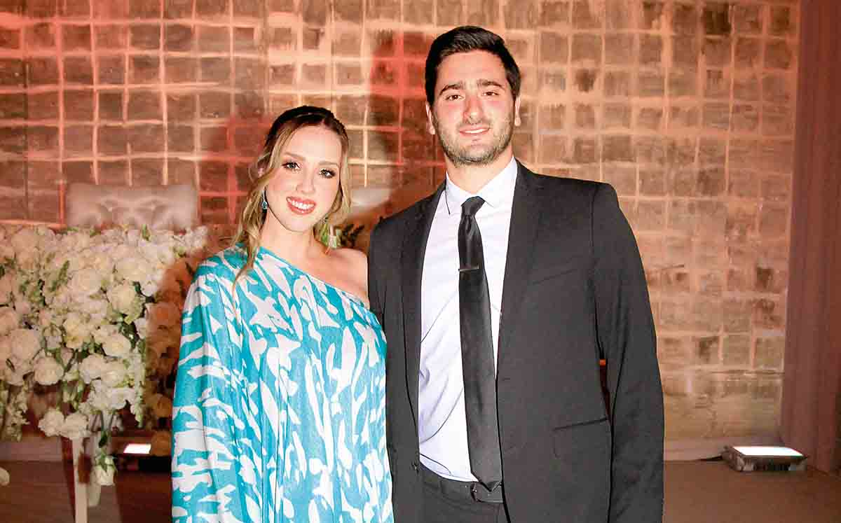 REBECA CONTRERAS Y JORGE GARZA