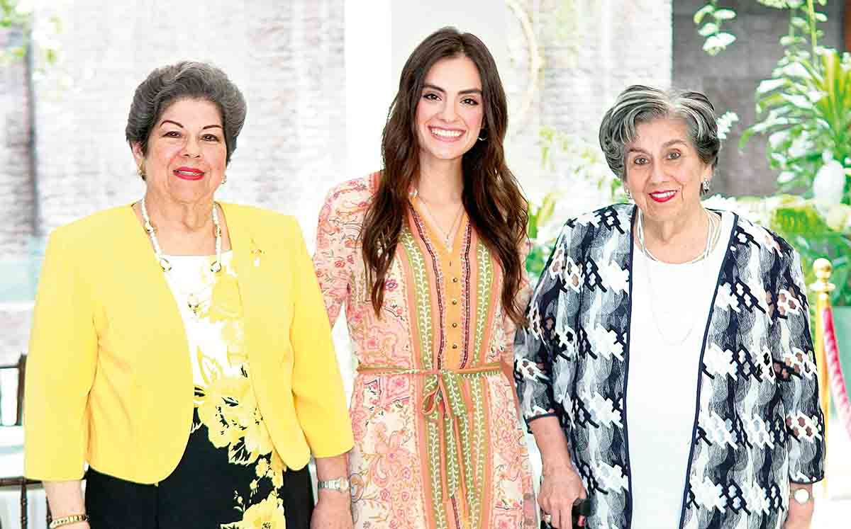 MARÍA JULIANA GARCÍA, REGINA CHEMAS Y SARA MARÍA DE CHEMAS