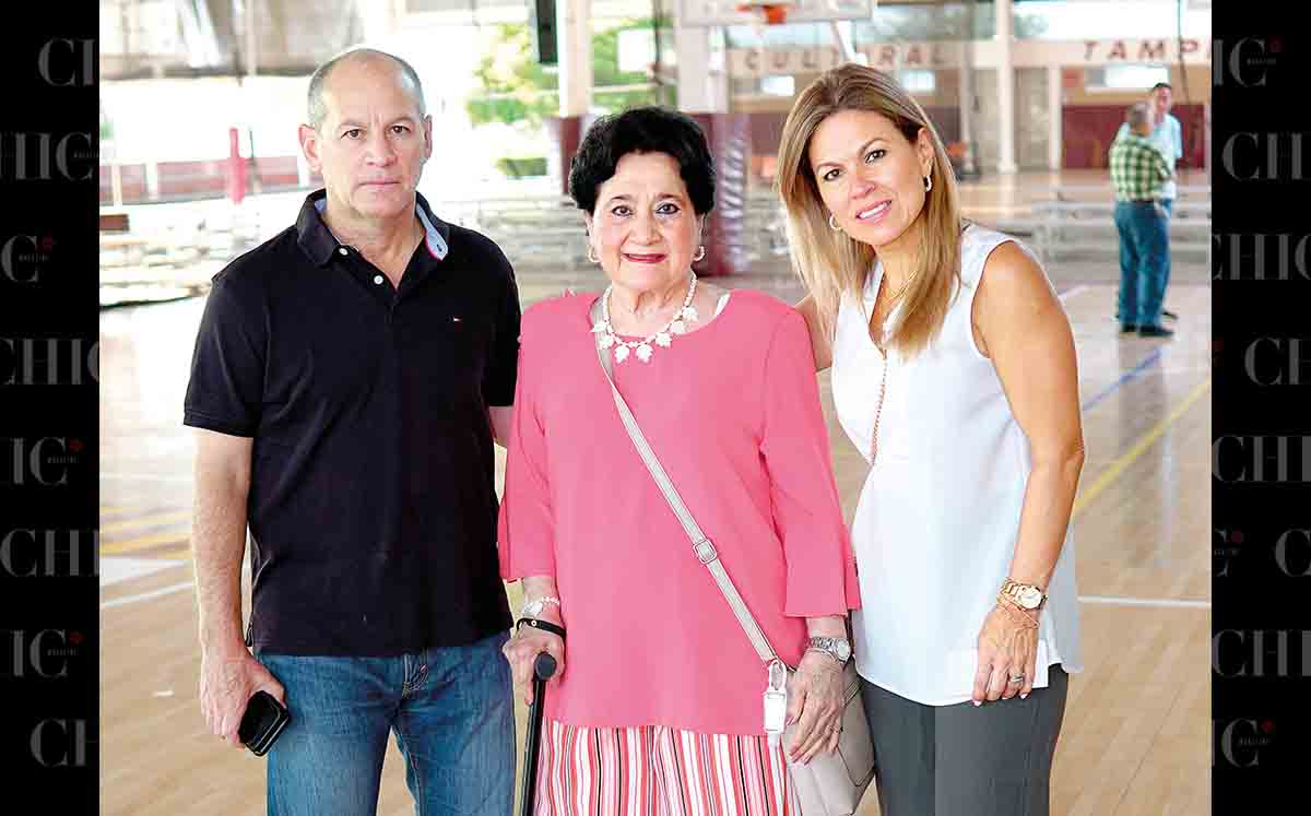 ASISTENTES DEL EVENTO