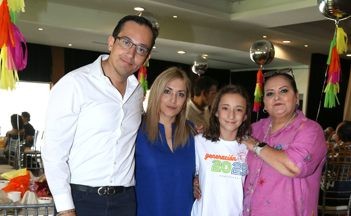 Alejandro, Tania, Regina y Paty