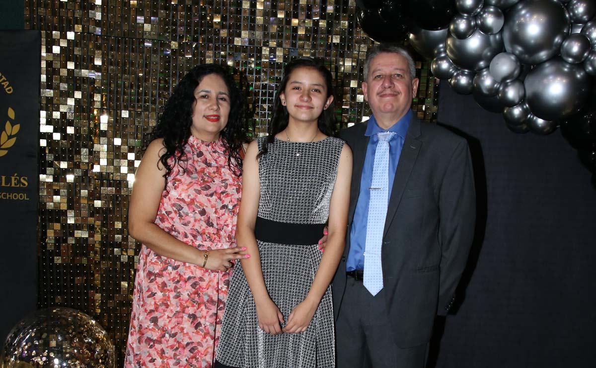 Claudia, Geovanna y José Luis