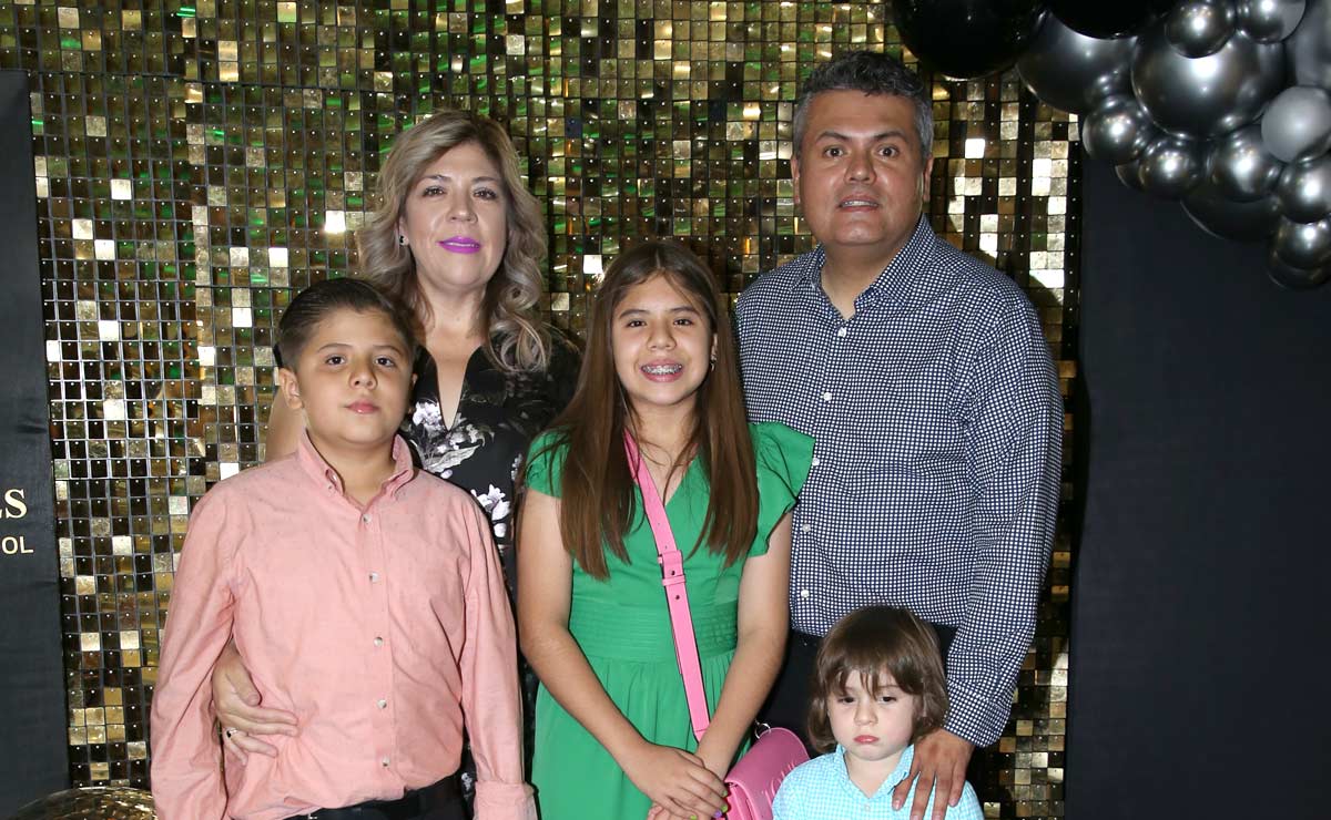 Cristóbal, Angelines, Angie, Cristóbal y Andrés