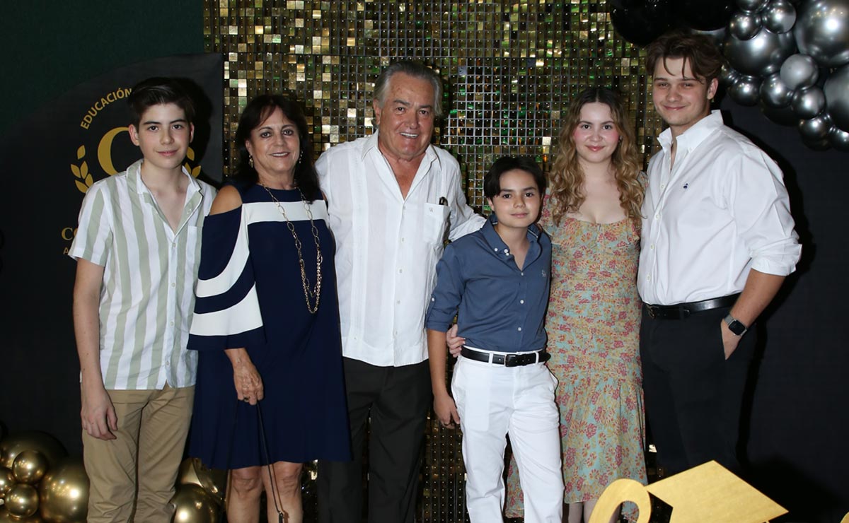 Gabriel, Maribel, Othón, Rubén, Isabella y Koner