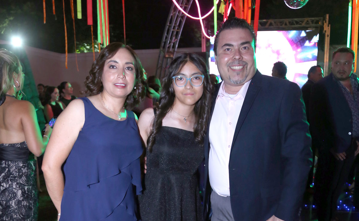 Gaby, Regina y Guillermo